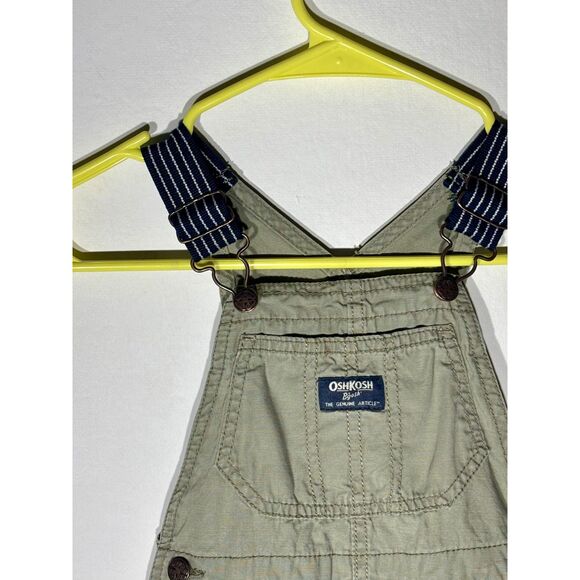 OshKosh B’gosh 24M Toddler Khaki Short Overalls Cargo Pockets Adjustable Straps - Picture 2 of 4